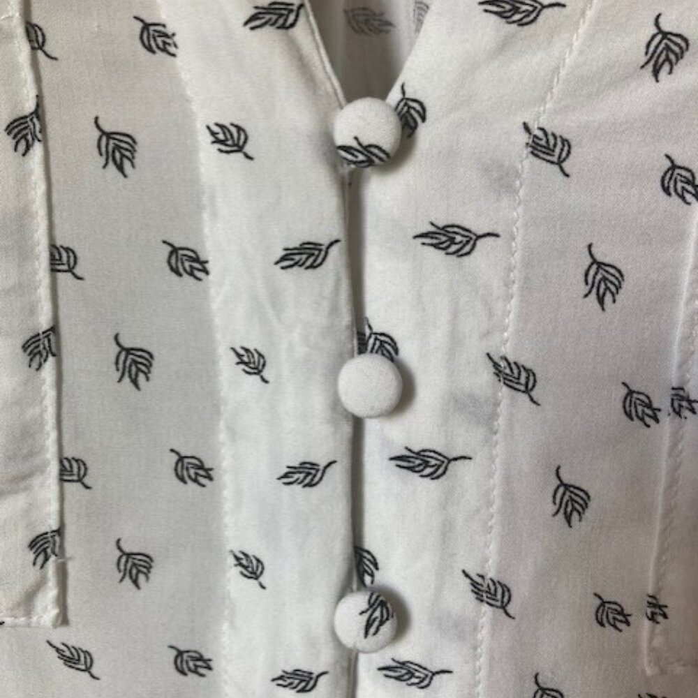 Feather Print Blouse - Picture 3 of 5